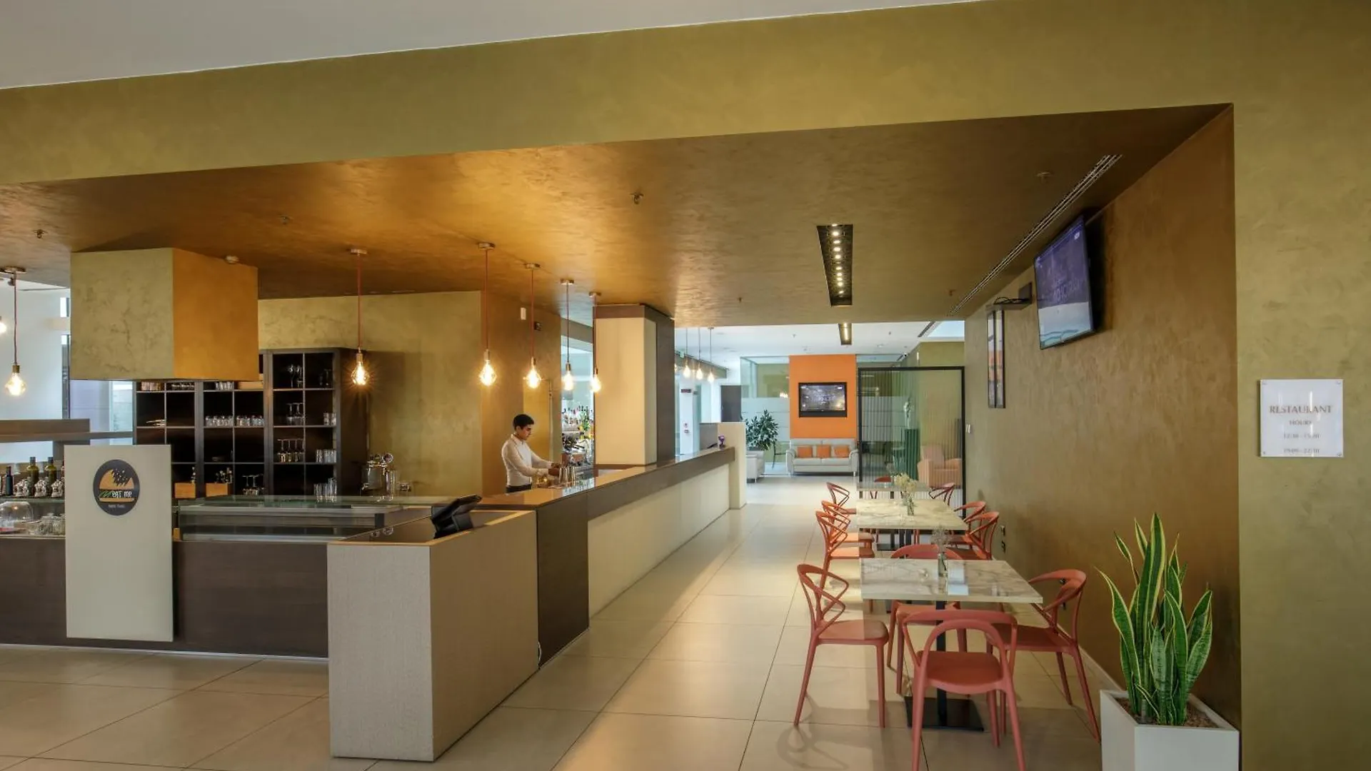 Hotel Doubletree By Hilton Milan 4*,