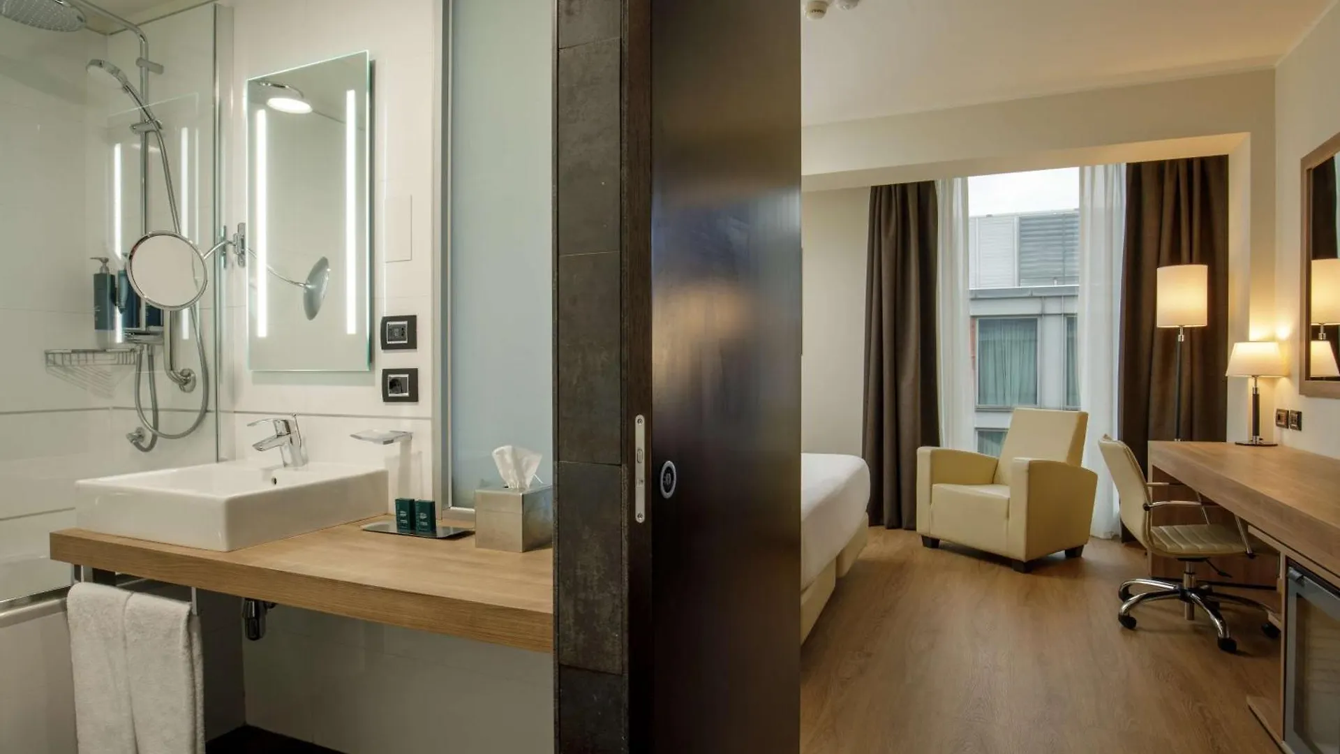 Hotel Doubletree By Hilton Milan