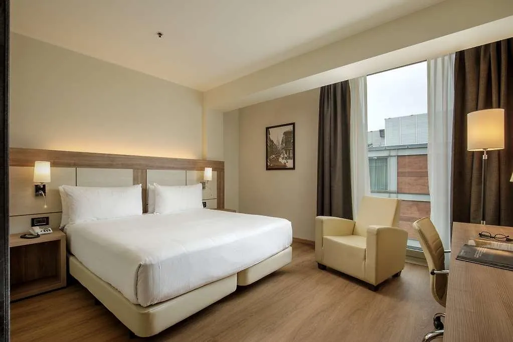 Hotel Doubletree By Hilton Milan 4*,