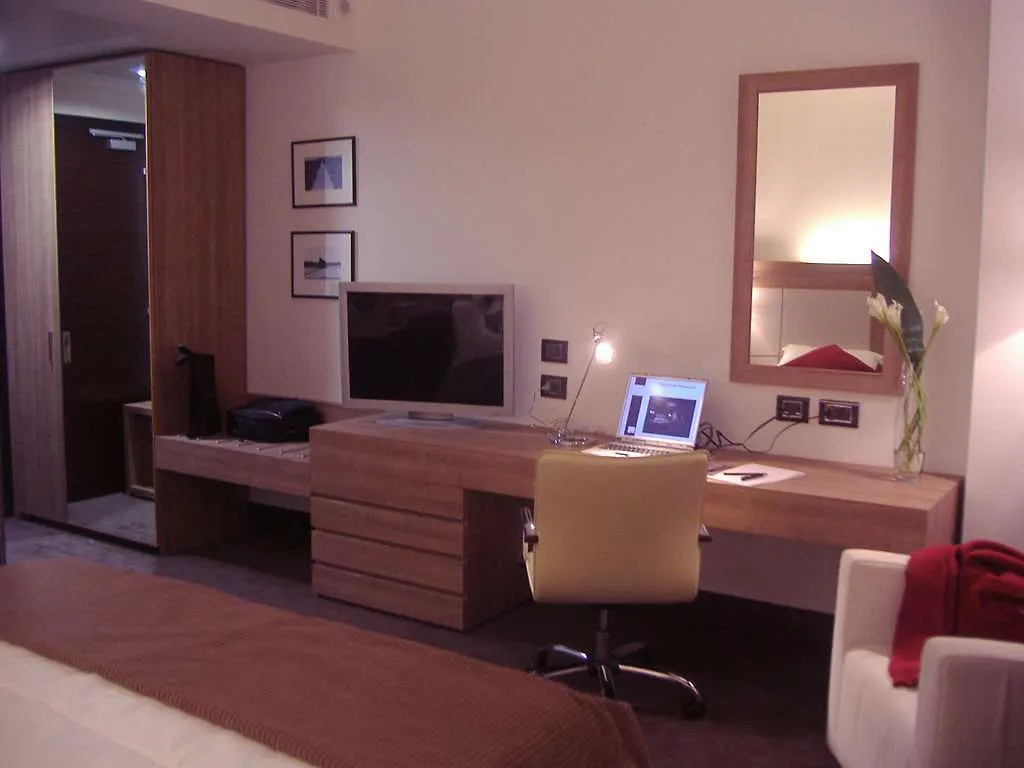 ****  Hotel Doubletree By Hilton Milan Italie