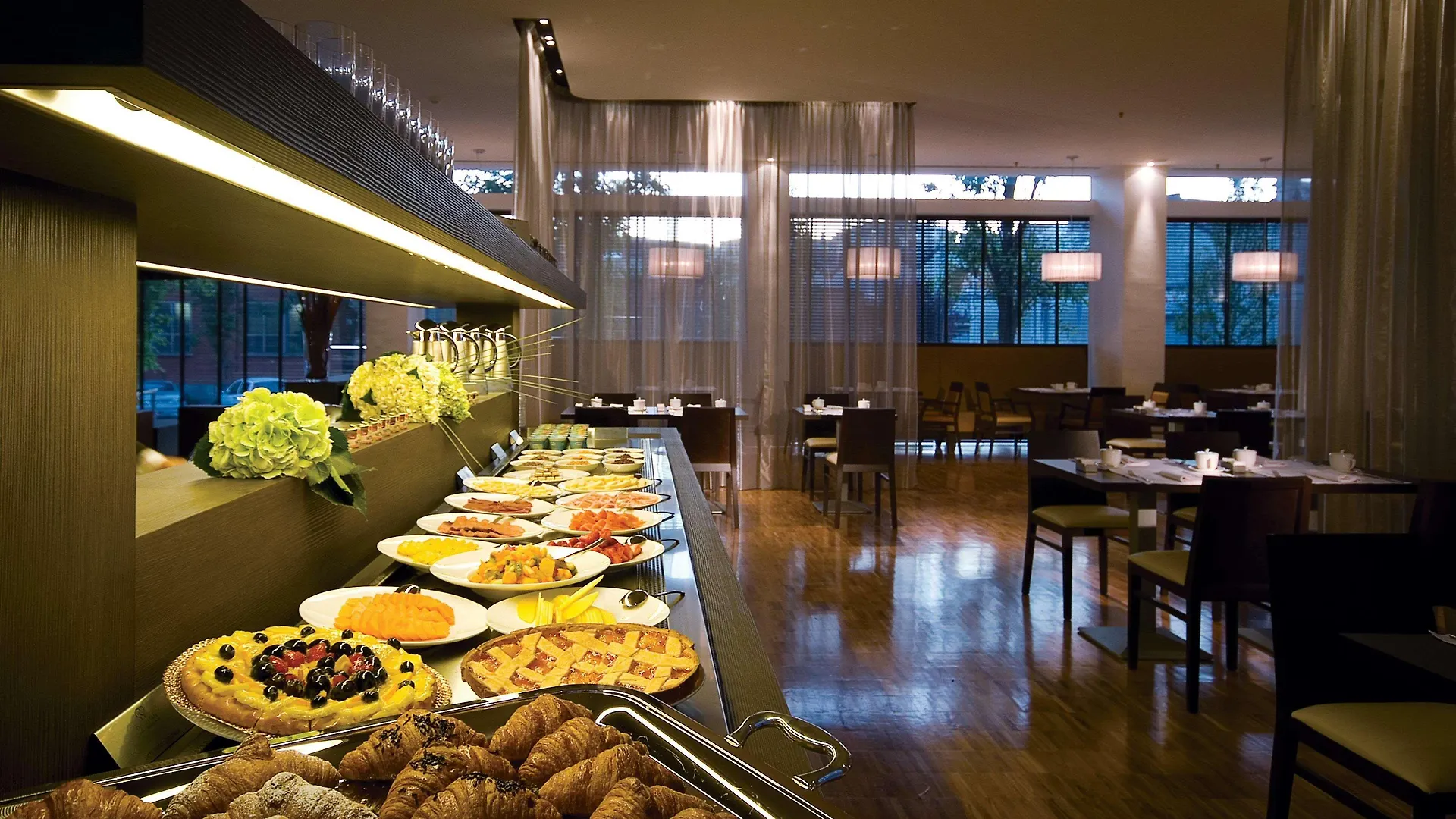 Doubletree By Hilton Milan Hotel