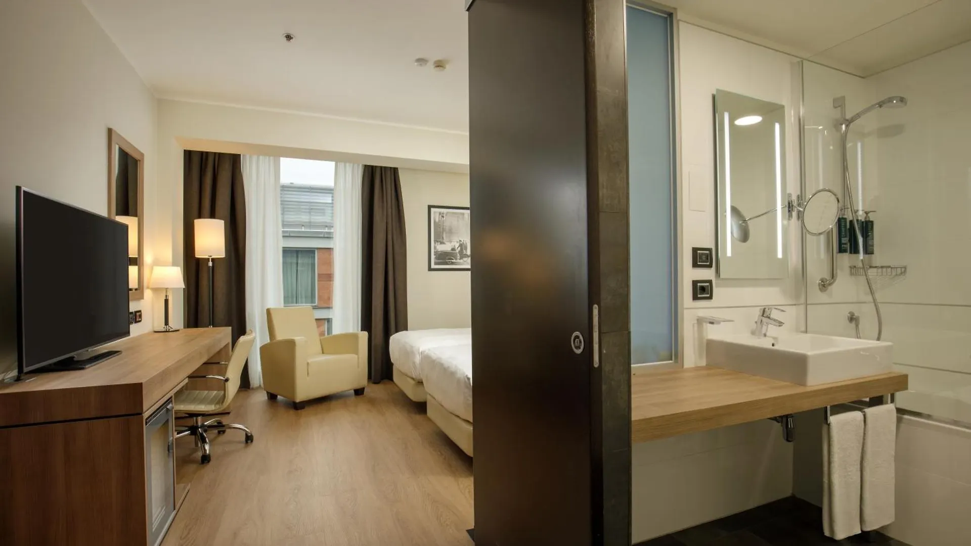 Doubletree By Hilton Milan Hotel