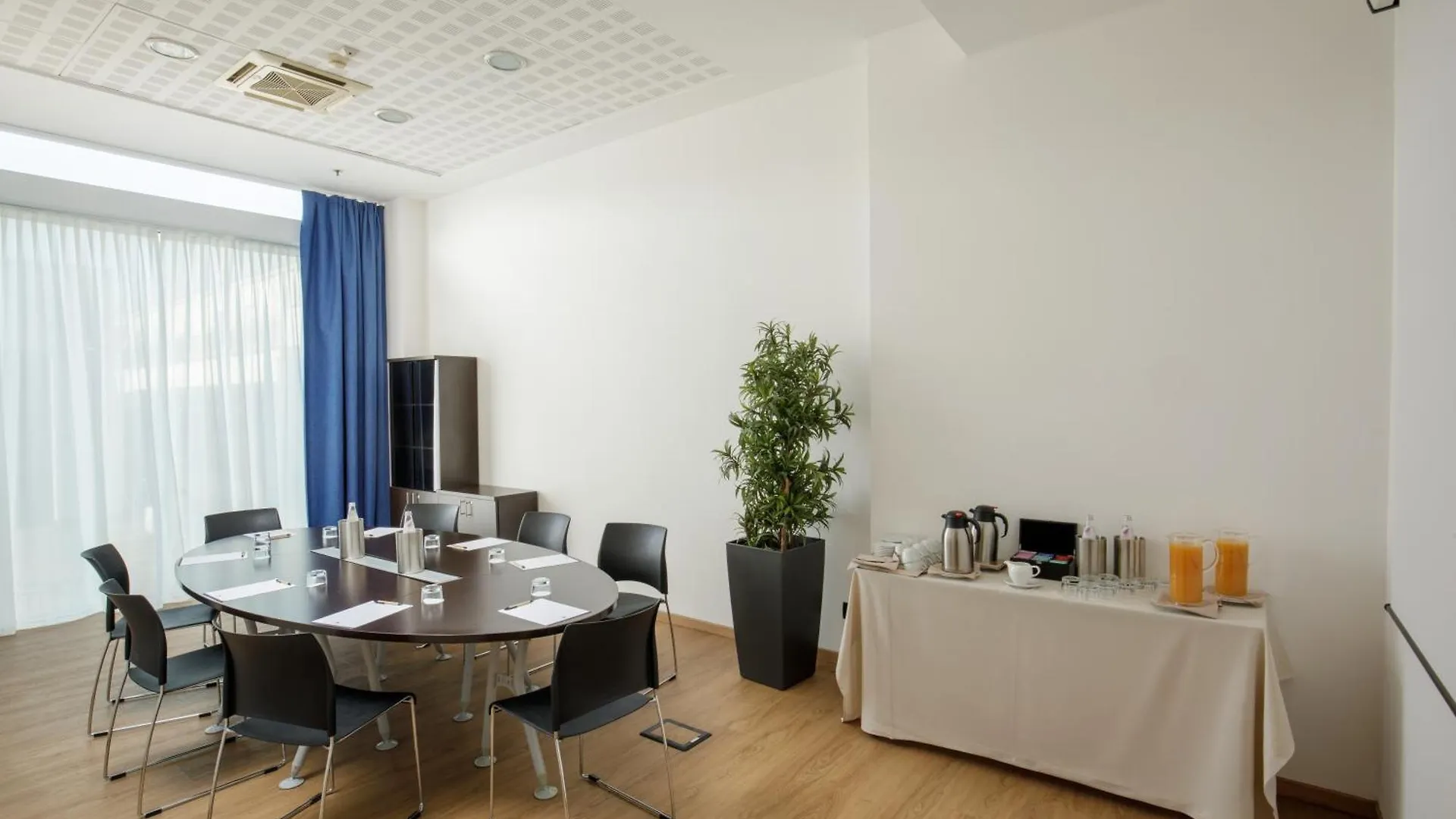 Hotel Doubletree By Hilton Mediolan