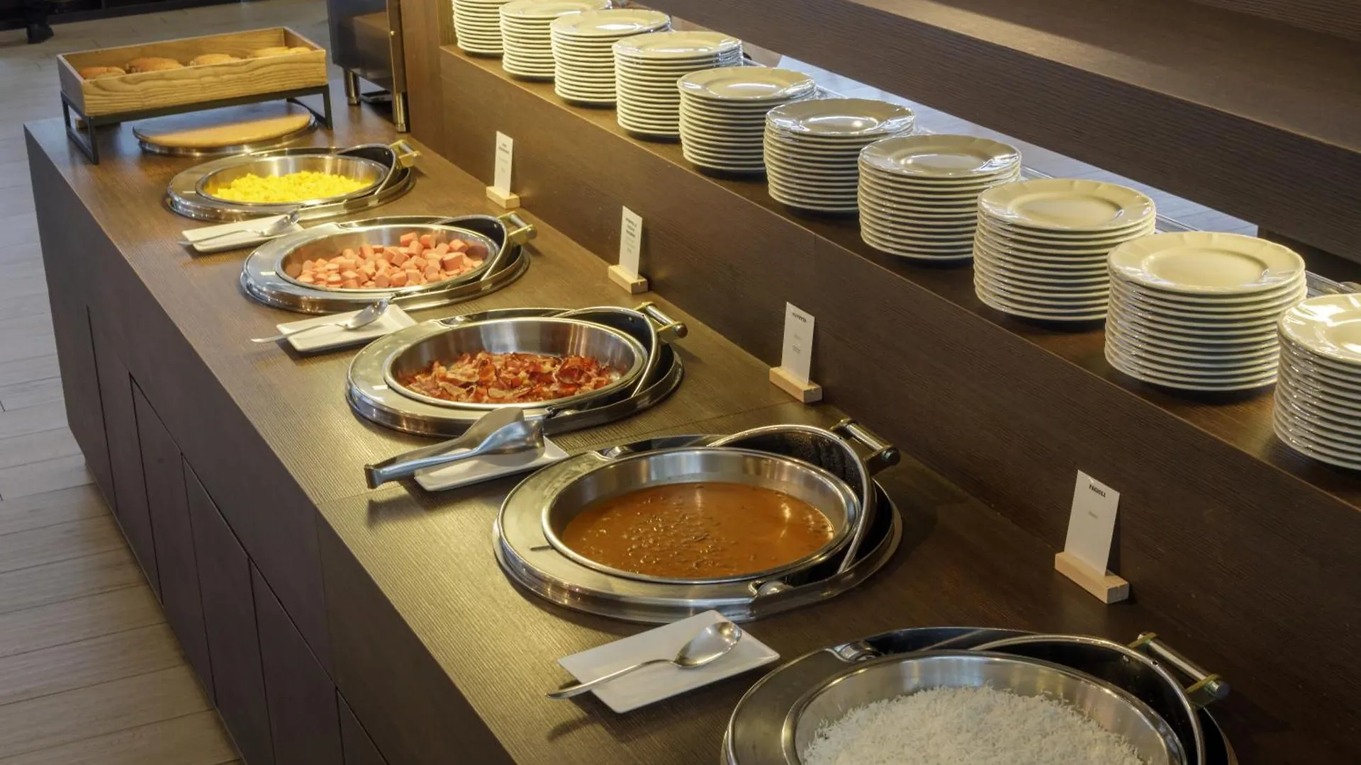 Hotel Doubletree By Hilton Mediolan