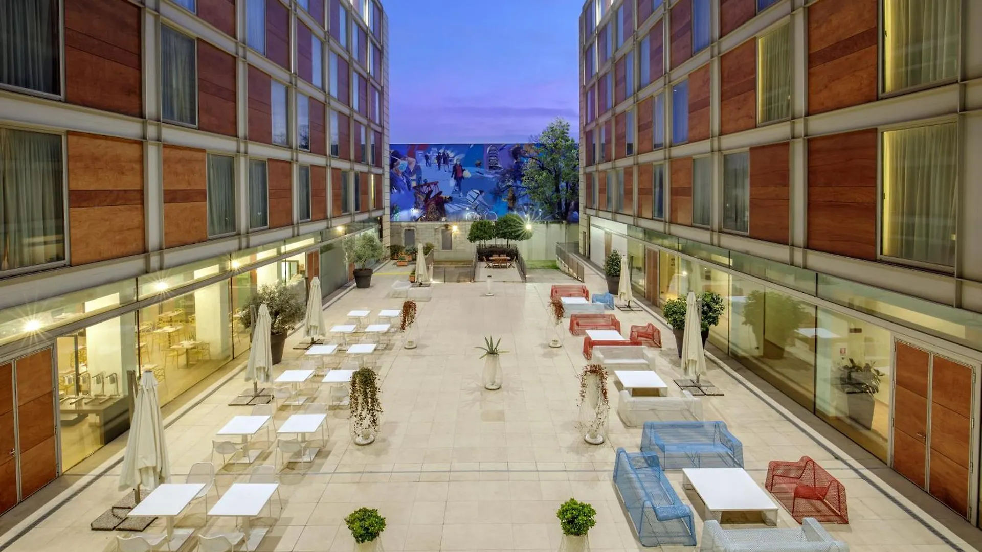 Hotel Doubletree By Hilton Mediolan